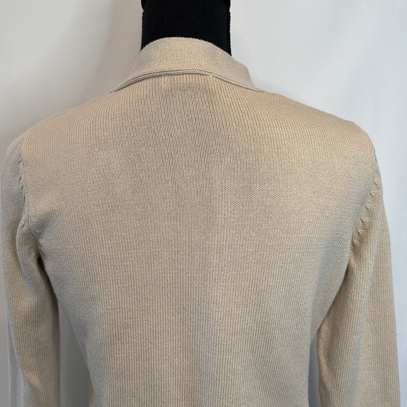 ❤️3/$30 Charter Club Petite Sweater With 2 Gold Clasp Bottons - Picture 8 of 11